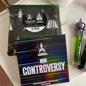 Controversy mini palette